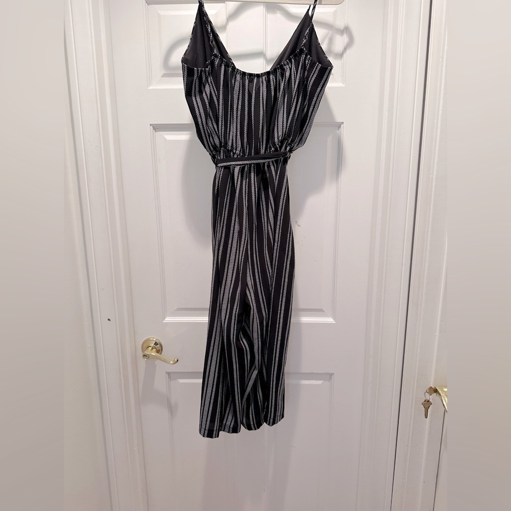 J for Justify Black and White Striped Jumpsuit - Picture 4 of 4